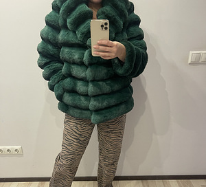 Теплая шуба (2 фото из 4)