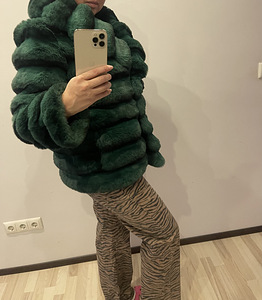 Теплая шуба (3 фото из 4)
