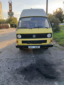 VW Transporter (1 фото из 6)