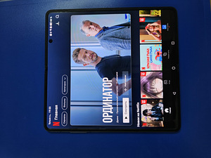 Honor Magic V2 (3 фото из 5)