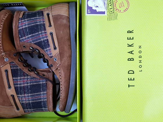 TED BAKER LONDON saapad 45