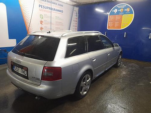 Audi A6 C5 Avant (6 фото из 7)