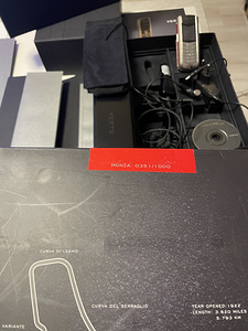 Vertu Ascent Monza Limited Edition 351 -1000 (6 foto / 10)