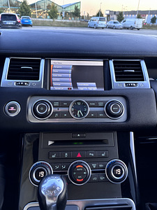 Range Rover Sport (7 фото из 13)