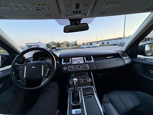 Range Rover Sport (12 фото из 13)