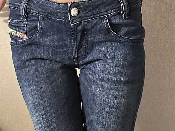 Женские джинсы Diesel. Р.27 (S/XS)