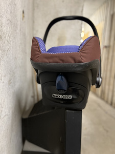 Maxi-Cosi turvahäll (3 foto / 3)