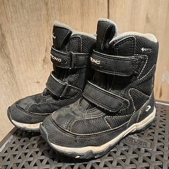 Poolsaapad Viking
