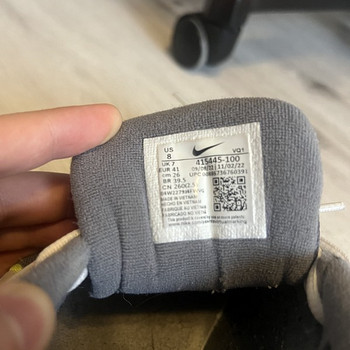 Кроссовки Nike