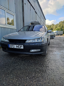 Peugeot 406 (5 фото из 5)