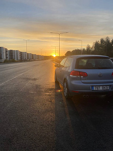 Volkswagen Golf 6 (3 фото из 15)