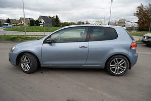 Volkswagen Golf 6 (12 фото из 15)