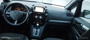 Opel Zafira B 2010 (5 фото из 15)