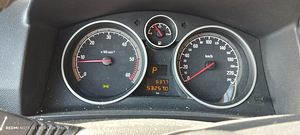 Opel Zafira B 2010 (11 фото из 15)