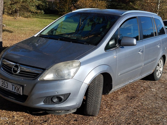 Opel Zafira B 2010