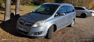 Opel Zafira B 2010 (1 фото из 15)