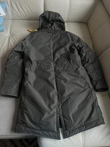 Продам пуховик (1 фото из 2)