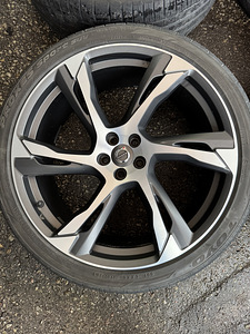 22" оригинальные диски Volvo 5x108 + летние шины 275/35/22 (2 фото из 8)