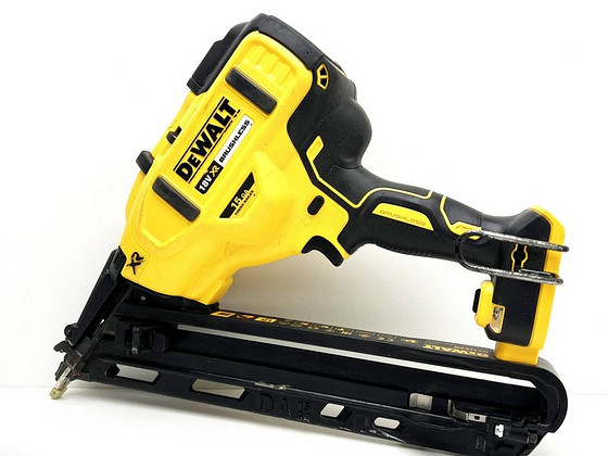 Аккумуляторный гвоздезабиватель DeWalt DCN650 p02 b7268