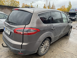Ford s-max (1 фото из 8)
