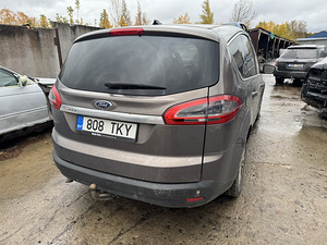 Ford s-max (2 фото из 8)