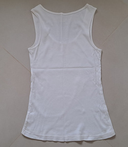 Valge topp (1 foto / 2)