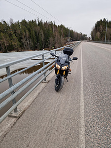 Yamaha FZ1 fazer (5 foto / 6)