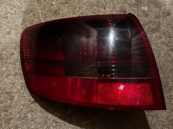 Esituli Audi a6 c6