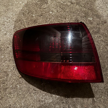 Esituli Audi a6 c6