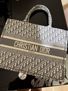 Сумка Dior оригинал (4 фото из 5)