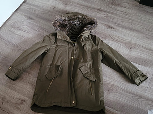 Пальто zara 140. (2 фото из 4)