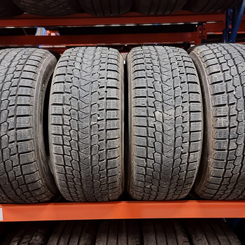 Yokohama 225/50R17 шипованные шины