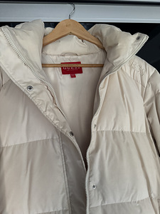 Guess talve Mantel Suurus L (4 foto / 5)