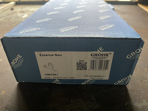 MÜÜA SEINAPEALNE VALAMUSEGISTI GROHE ESSENCE L-SIZE BRUSHED (1 foto / 6)