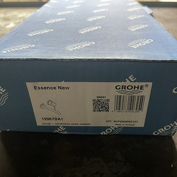 MÜÜA SEINAPEALNE VALAMUSEGISTI GROHE ESSENCE L-SIZE BRUSHED
