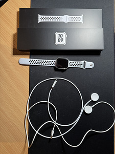 Apple Watch Series 7 GPS (1 фото из 3)