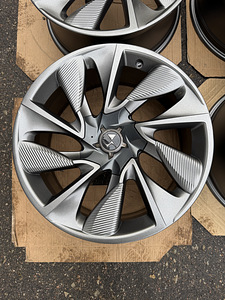 19" Citroen originaalveljed 4x108 (3 foto / 8)