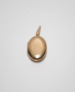 Kullast ovaalne medaljon teemantidega 585 proov 11.58 gr (4 foto / 5)