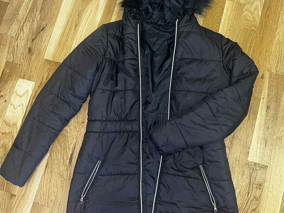 Женское пальто Guess
