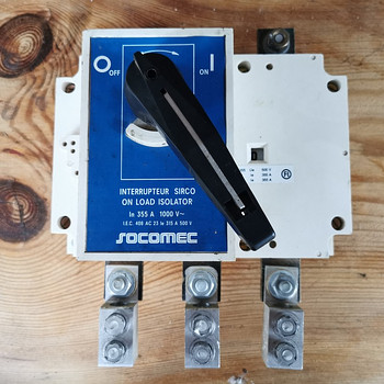 Продается силовой переключатель SOCOMEC SIRCO 355A 1000V