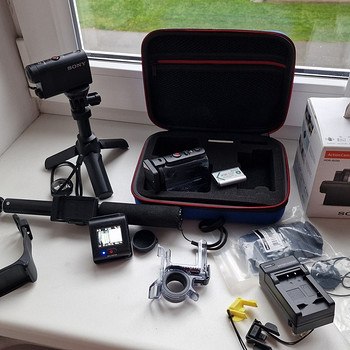 Sony HDR-AS50 Action CAM + пульт