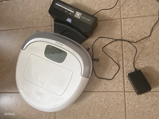 Robot tolmuimeja Iclebo omega