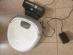 Robot tolmuimeja Iclebo omega (1 foto / 4)