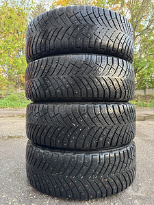 18" оригинальные диски Mazda 5x114,3 + шипованные шины Michelin (6 фото из 9)