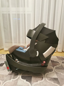 Cybex Aton автолюлька+isofix (2 фото из 4)