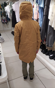 Sügis-kevadine parka, suurus 140. (2 foto / 5)