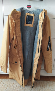 Sügis-kevadine parka, suurus 140. (3 foto / 5)