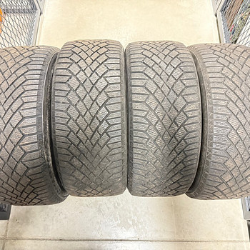 Continental VikingContact 7 235/45R18