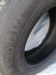 Yokohama 235/65/R17 (1 фото из 4)