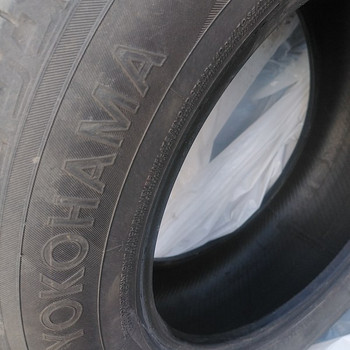 Yokohama 235/65/R17